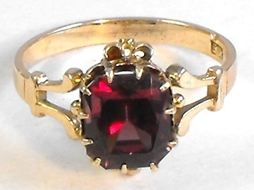 Buying Antique Jewellery On Ebay: Don’t Get Duped!